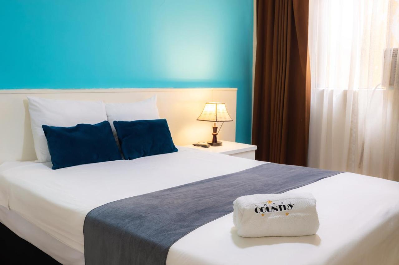 Hotel Country Trujillo Encalada Екстер'єр фото