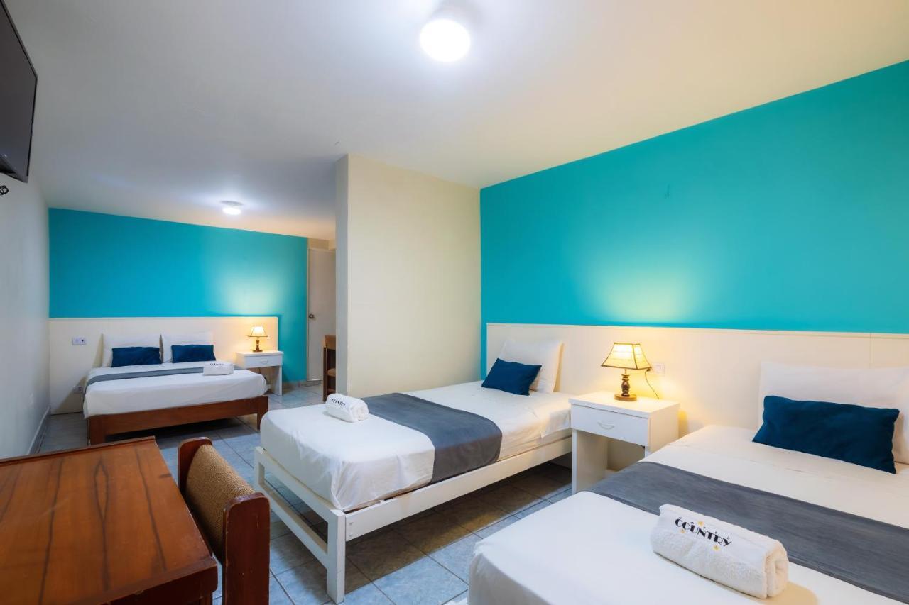 Hotel Country Trujillo Encalada Екстер'єр фото