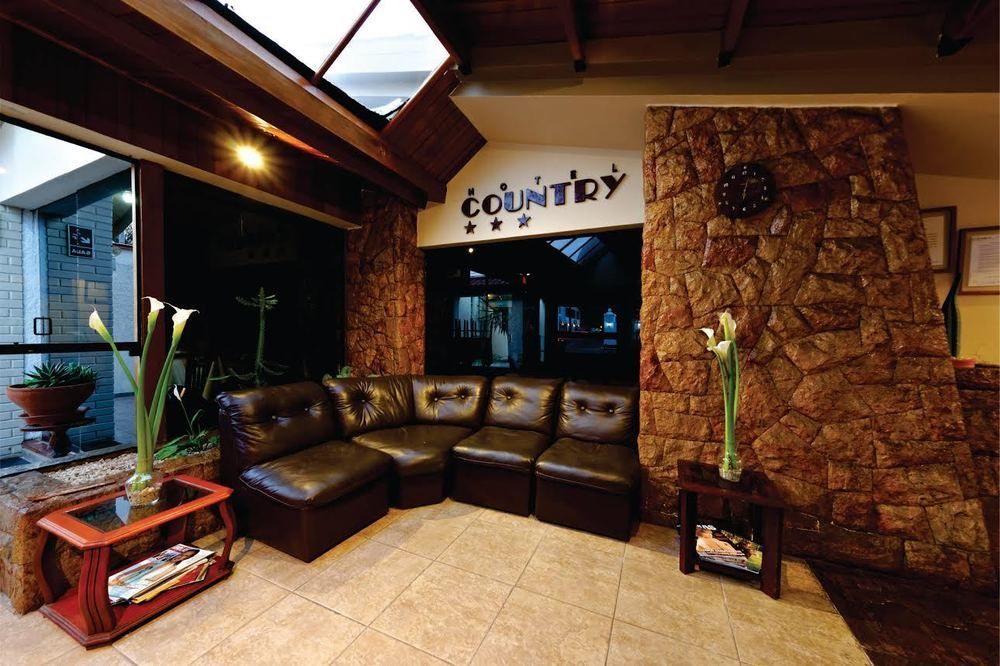 Hotel Country Trujillo Encalada Екстер'єр фото