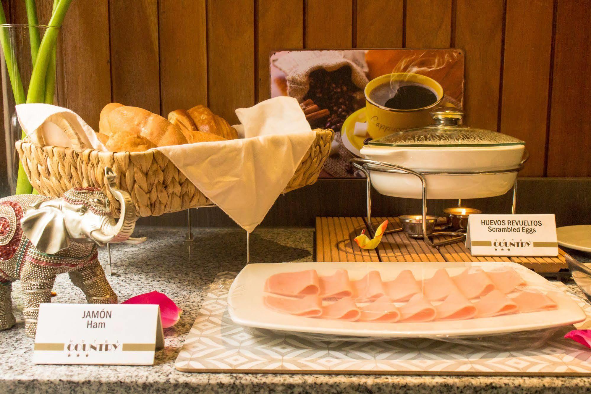 Hotel Country Trujillo Encalada Екстер'єр фото